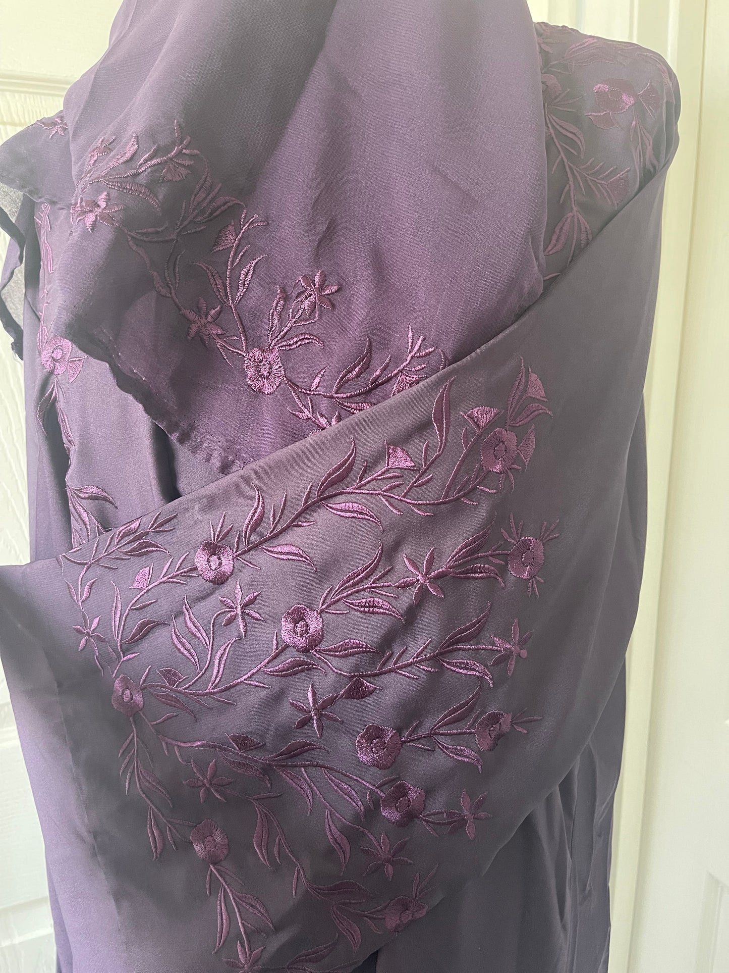 Purple/plum kimono sleeve abaya