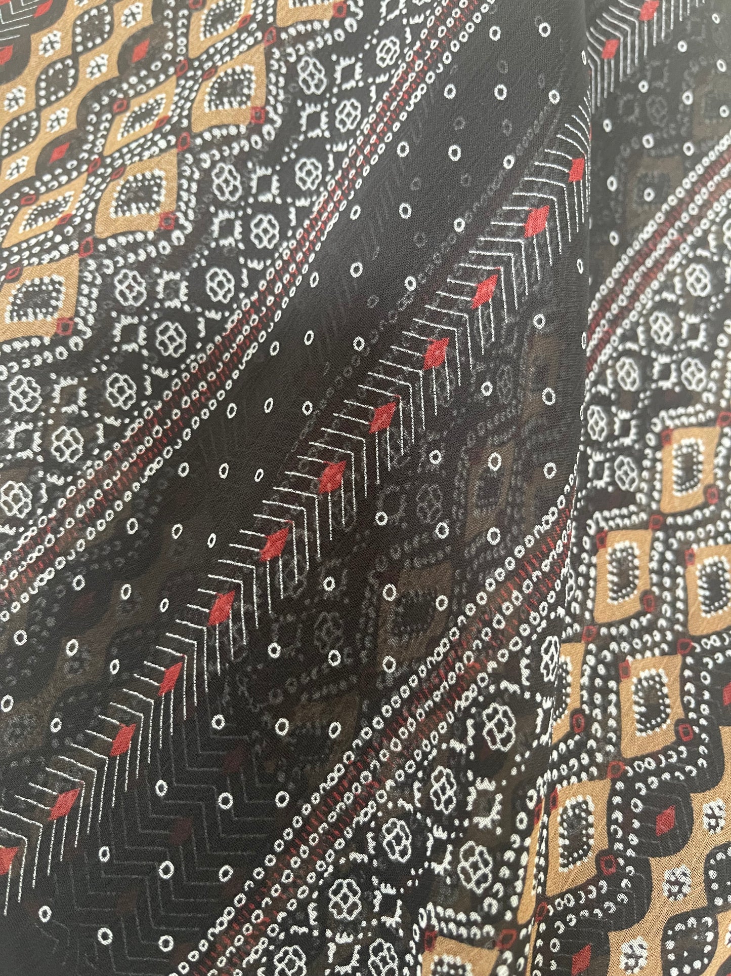 Navy blue buttoned pleat abaya