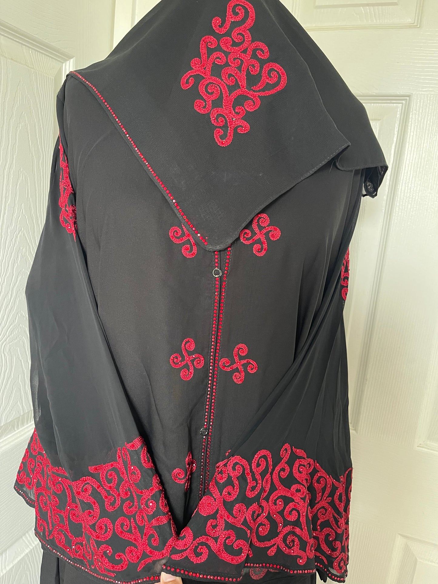 Black red embroidered flare sleeve abaya