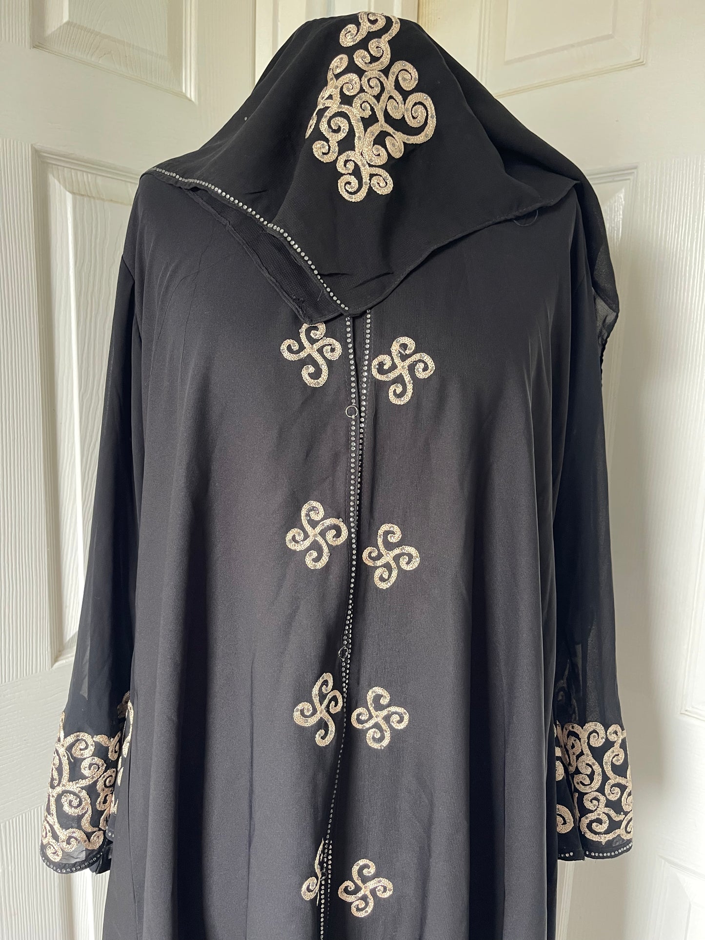 Black gold/beige embroidered flare sleeve abaya