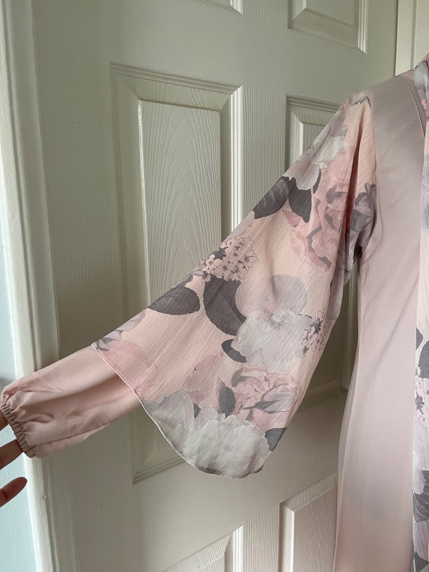 Pale pink abaya